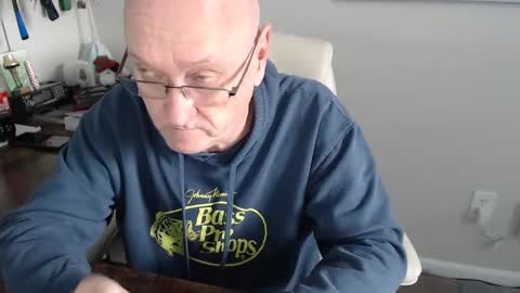 Snapshot of millenium0129 chatting on 4, 3, 2025 millenium0129 online show from 4, 3, 2025