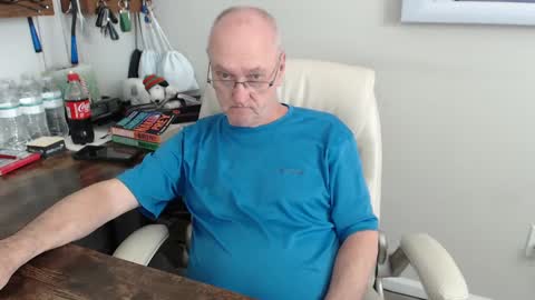 Snapshot of millenium0129 chatting on 9, 10, 2025 millenium0129 online show from 9, 10, 2025