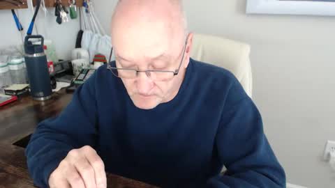 Snapshot of millenium0129 chatting on 23, 10, 2025 millenium0129 online show from 23, 10, 2025