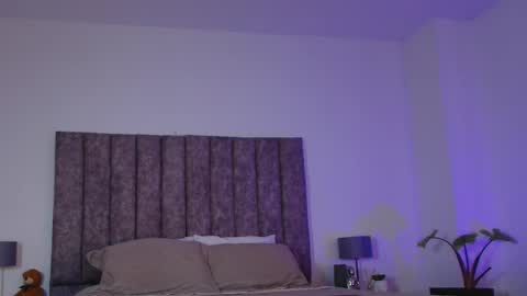 Snapshot of milliejhonson chatting on 16, 9, 2025 Mila online show from 16, 9, 2025