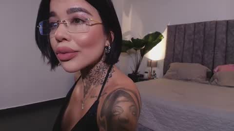 Snapshot of milliejhonson chatting on 17, 1, 2026 Mila online show from 17, 1, 2026