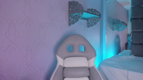 Snapshot of millieskinny_ chatting on 28, 2, 2026 Ana Maria online show from 28, 2, 2026