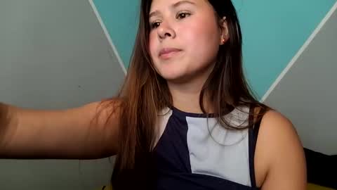 Snapshot of milliesweet77 chatting on 11, 11, 2025 milli online show from 11, 11, 2025