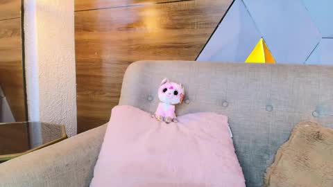 megan online show from 27, 2, 2025