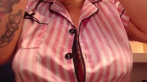 Milu Wallace  online show from 13, 11, 2025