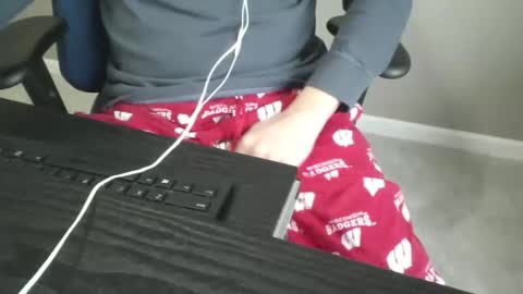 milwaukeebadger24 online show from 18, 3, 2026