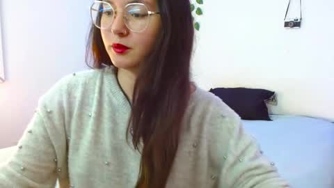 mily_baker online show from 18, 12, 2024