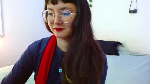 mily_baker online show from 19, 12, 2024
