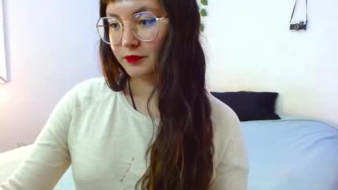 mily_baker online show from 22, 12, 2024