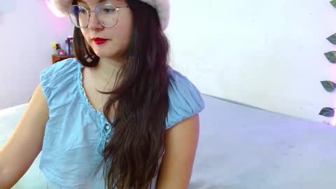 mily_baker online show from 23, 9, 2025