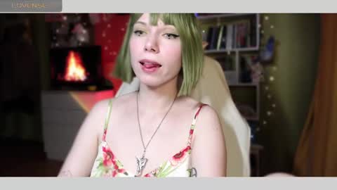 Snapshot of mimibunxo chatting on 4, 3, 2025 Mimi Bunny online show from 4, 3, 2025