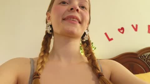 Snapshot of mimichelle chatting on 29, 12, 2024 mimichelle online show from 29, 12, 2024