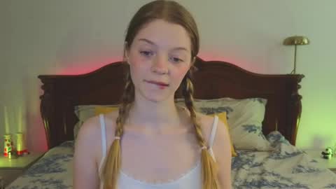 Snapshot of mimichelle chatting on 1, 3, 2025 mimichelle online show from 1, 3, 2025