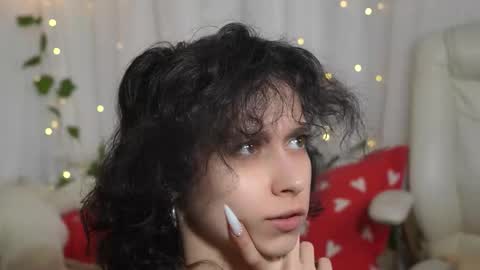 Snapshot of mimilicks chatting on 1, 11, 2025 IRIS online show from 1, 11, 2025