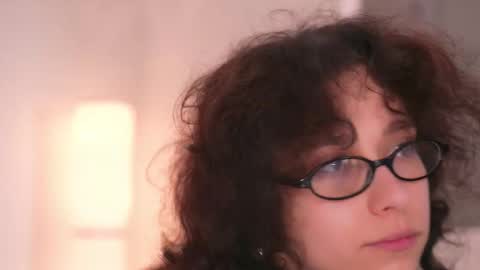 Snapshot of mimilicks chatting on 11, 11, 2025 IRIS online show from 11, 11, 2025