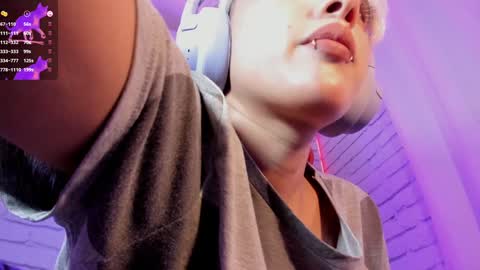 Minji online show from 16, 1, 2025