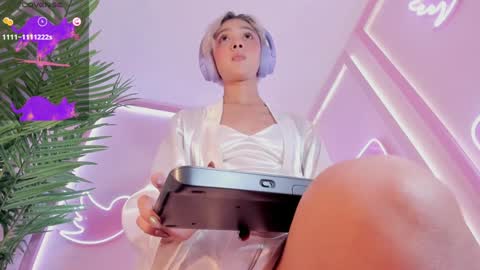 Minji online show from 25, 1, 2025