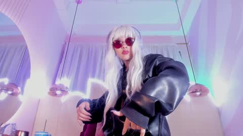 Minji online show from 29, 1, 2025