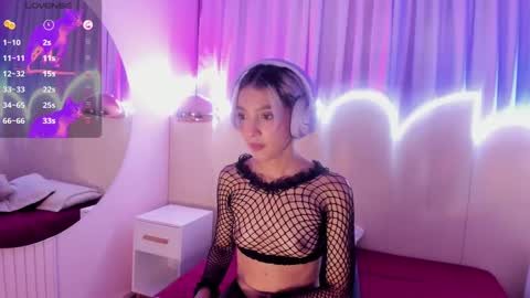 Minji online show from 6, 3, 2025