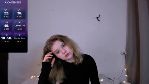 hi Im Mina  online show from 30, 12, 2024