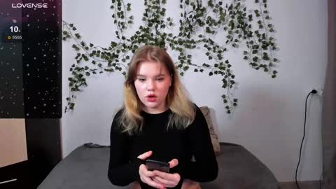 hi Im Mina  online show from 25, 2, 2025