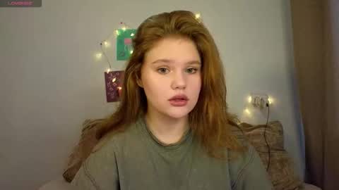 Snapshot of mina27372 chatting on 18, 3, 2026 hi Im Mina online show from 18, 3, 2026