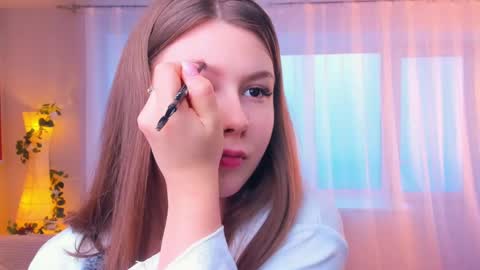 Mindi online show from 18, 10, 2025