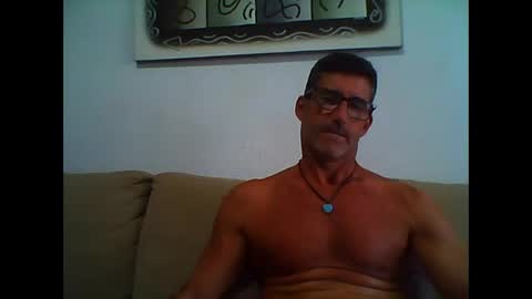 Snapshot of mindthestep chatting on 26, 9, 2025 MIND online show from 26, 9, 2025