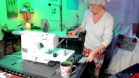 Mindy Mars online show from 23, 12, 2024