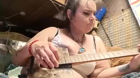 mindyourvib3z online show from 15, 9, 2025