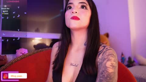 Snapshot of ming_yue_ chatting on 8, 10, 2025 My name is Fer Nice to meet you give it a thumbs up please its important online show from 8, 10, 2025