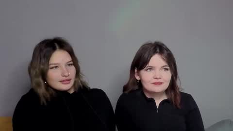 KarinaLeila online show from 10, 9, 2025
