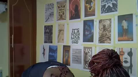 Snapshot of mini_karee chatting on 20, 3, 2026 mini_karee online show from 20, 3, 2026