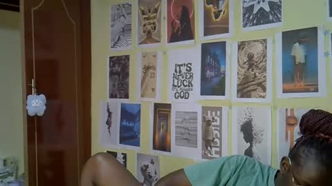 Snapshot of mini_karee chatting on 29, 3, 2026 mini_karee online show from 29, 3, 2026