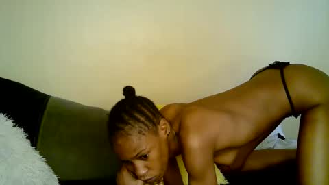 minieme001 online show from 14, 3, 2026