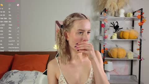 Mary  is here 3 My favorite patterns 77143222321Try my private online show from 17, 11, 2025