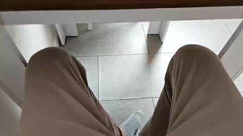 Jesse J. online show from 12, 10, 2025