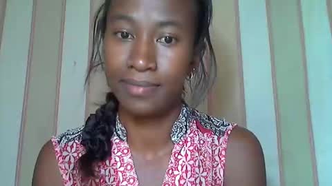 Snapshot of minouch211907 chatting on 8, 2, 2025 minouch211907 online show from 8, 2, 2025