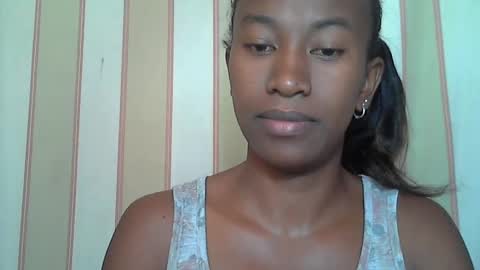 Snapshot of minouch211907 chatting on 10, 2, 2025 minouch211907 online show from 10, 2, 2025