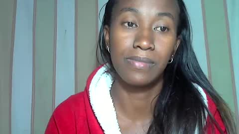 Snapshot of minouch211907 chatting on 28, 2, 2025 minouch211907 online show from 28, 2, 2025