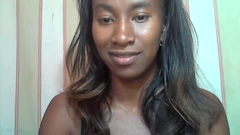 Snapshot of minouch211907 chatting on 6, 3, 2025 minouch211907 online show from 6, 3, 2025