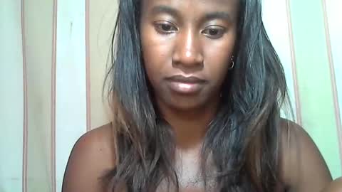 Snapshot of minouch211907 chatting on 7, 3, 2025 minouch211907 online show from 7, 3, 2025