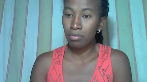 Snapshot of minouch211907 chatting on 8, 9, 2025 minouch211907 online show from 8, 9, 2025