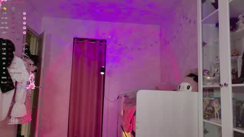 Snapshot of mira_jadee chatting on 17, 12, 2025 Mira online show from 17, 12, 2025