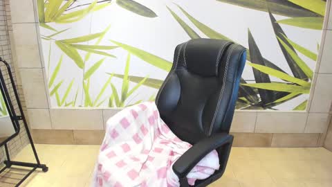 Snapshot of mira_karter chatting on 8, 12, 2024 Mira online show from 8, 12, 2024