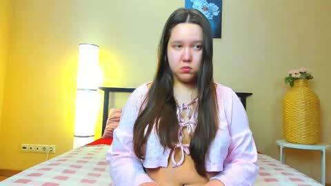 Snapshot of mira_karter chatting on 11, 3, 2025 Mira online show from 11, 3, 2025