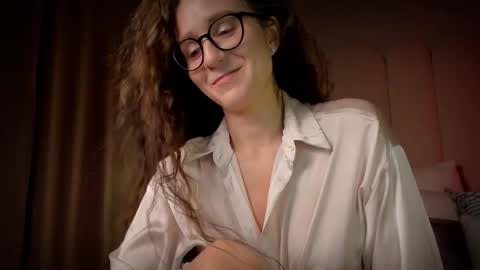 Mira online show from 15, 2, 2026