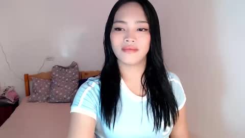 Snapshot of mira_luna222 chatting on 23, 12, 2024 Mira Bella online show from 23, 12, 2024