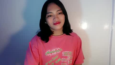 Snapshot of mira_luna222 chatting on 2, 2, 2025 Mira Bella online show from 2, 2, 2025