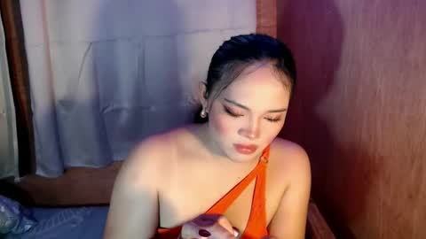Snapshot of mira_luna222 chatting on 28, 10, 2025 Mira Bella online show from 28, 10, 2025